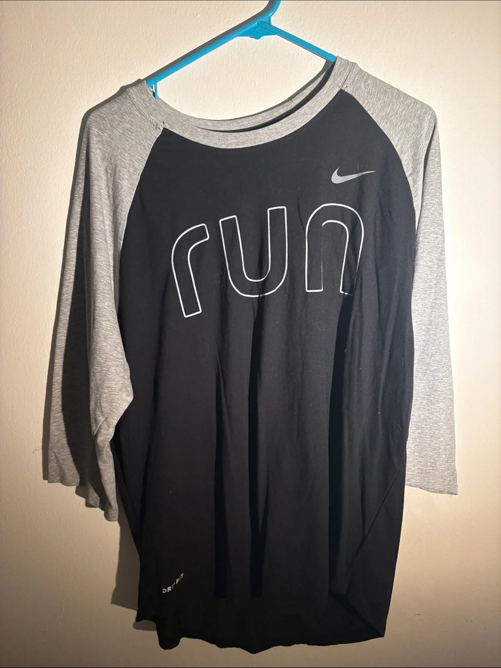 Nike Black & Gray Raglan 'Run' Tee